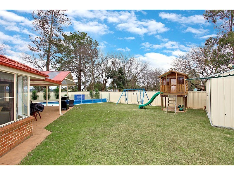 11 Starlight Place, Richmond NSW 2753