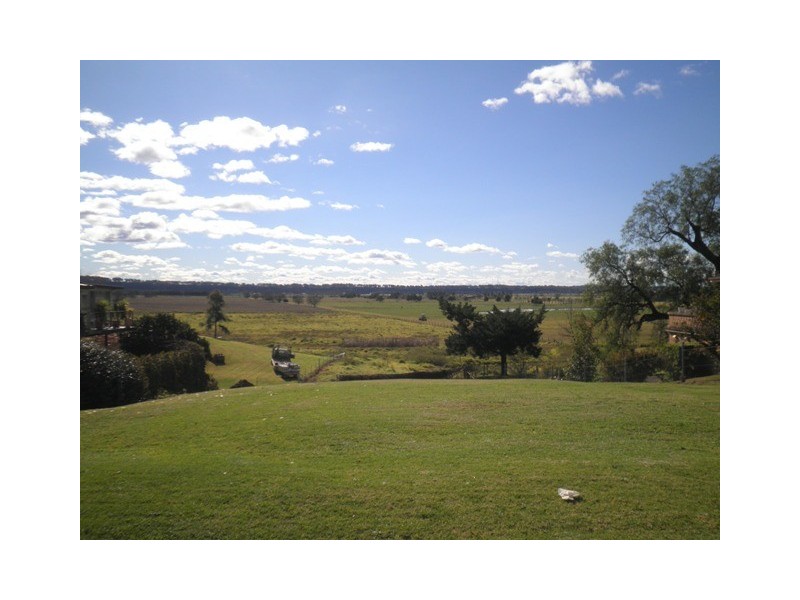 121A Francis St, Richmond NSW 2753