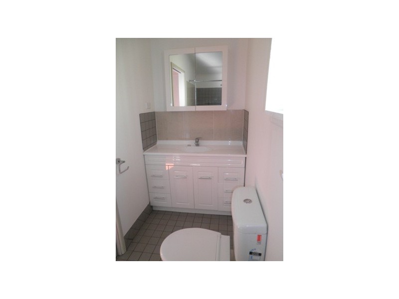 33a and b Enfield Avenue, North Richmond NSW 2754