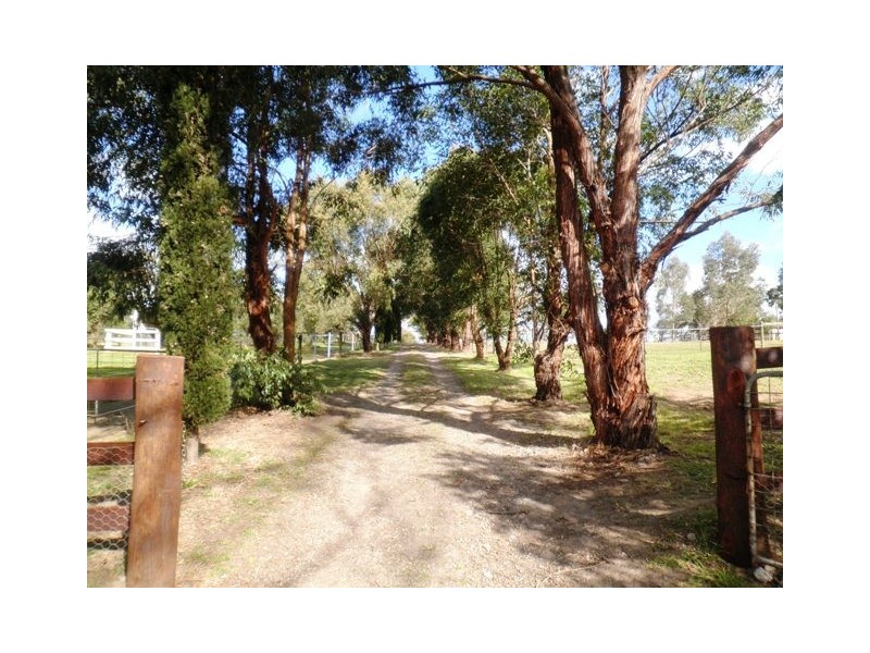 699 East Kurrajong Road, East Kurrajong NSW 2758