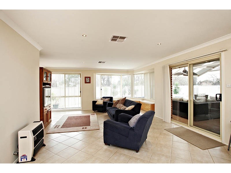 11 Starlight Place, Richmond NSW 2753