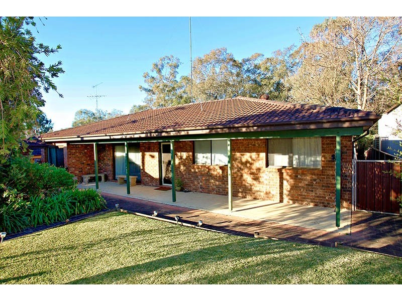 8 Chestnut Dr, Glossodia NSW 2756