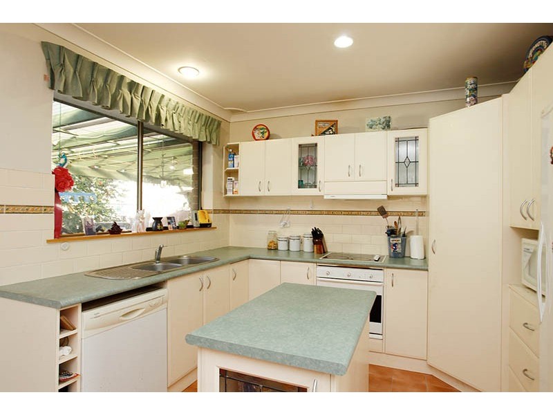 8 Chestnut Dr, Glossodia NSW 2756
