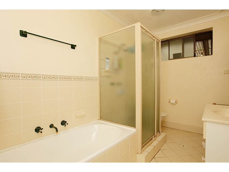 8 Chestnut Dr, Glossodia NSW 2756