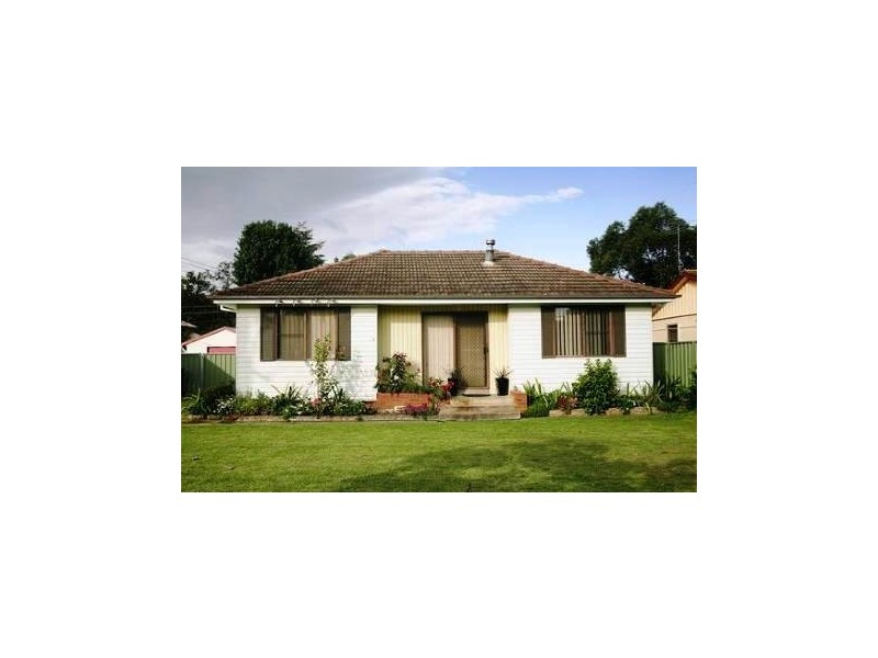 6 Teviot St, Richmond NSW 2753