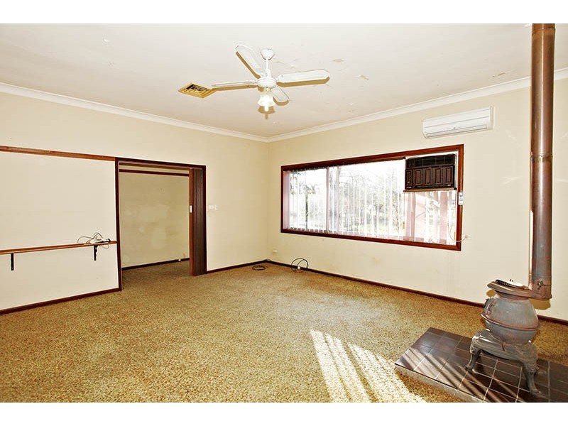 28 Fourth Road, Berkshire Park NSW 2765