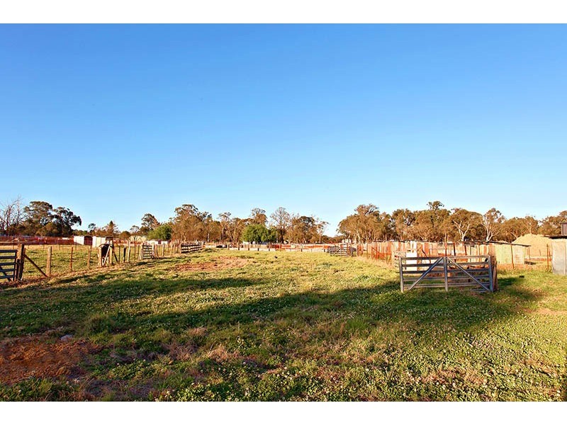 28 Fourth Road, Berkshire Park NSW 2765