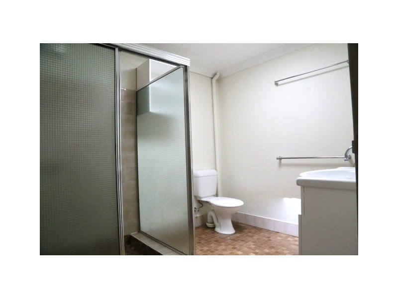 2/5 East Market Street, Richmond NSW 2753