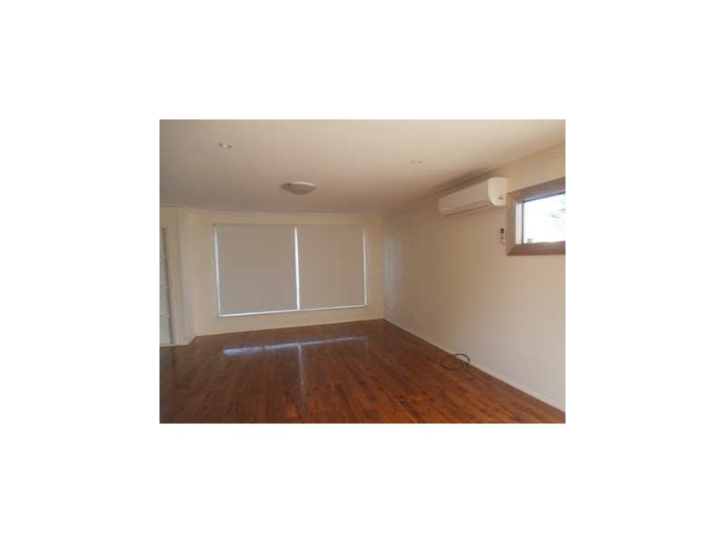 8 Catchpole Avenue, Richmond NSW 2753