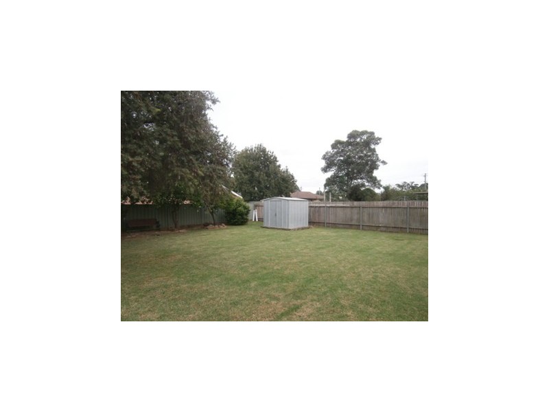 8 Catchpole Avenue, Richmond NSW 2753