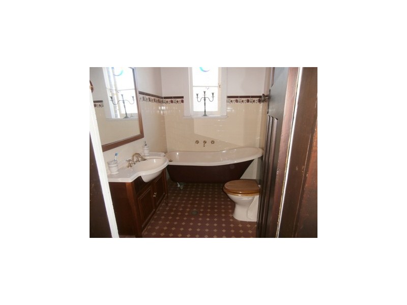 323 Windsor Street, Richmond NSW 2753