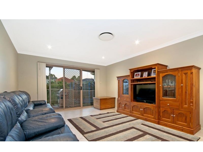 5 Redgum Crescent, Beaumont Hills NSW 2155