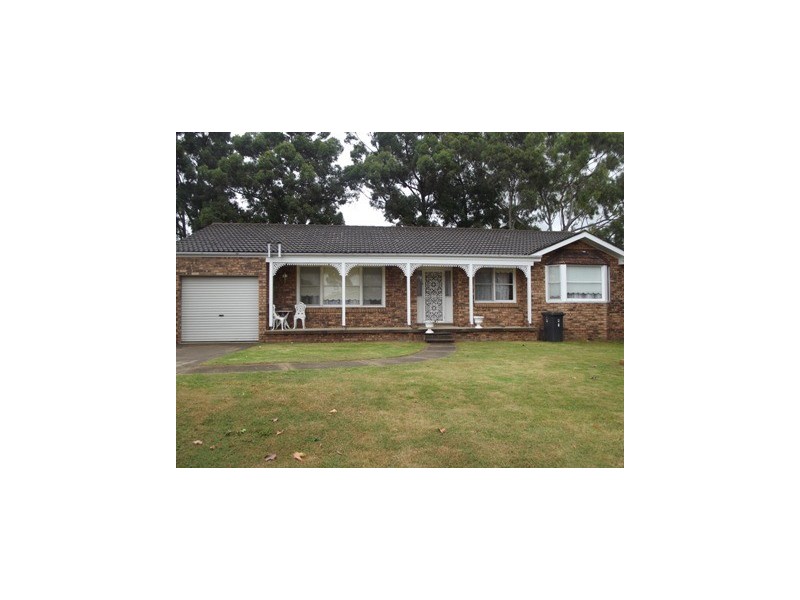 8 Thompson Avenue, Richmond NSW 2753