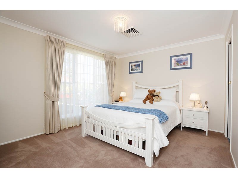 11 Warrina Pl, Londonderry NSW 2753