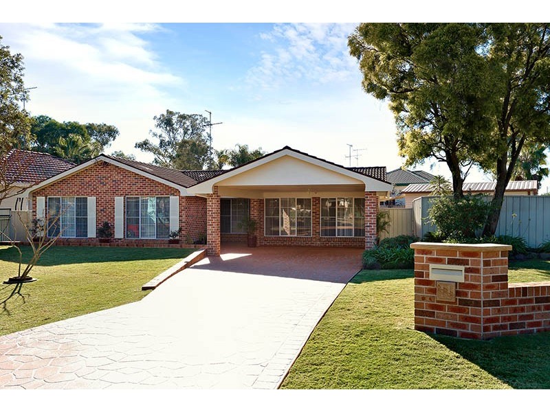 11 Warrina Pl, Londonderry NSW 2753