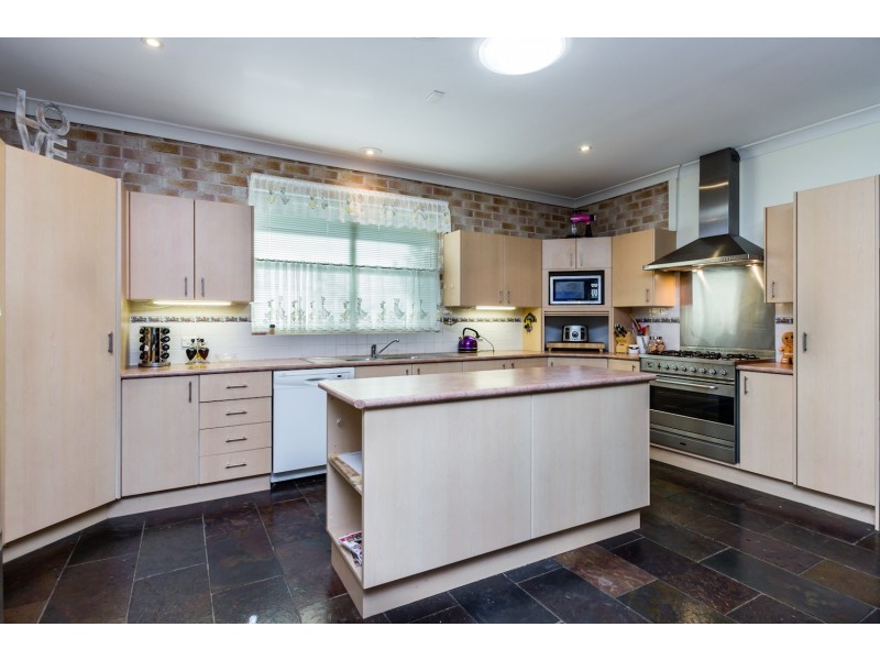 8 Sardonyx Avenue, Richmond NSW 2753