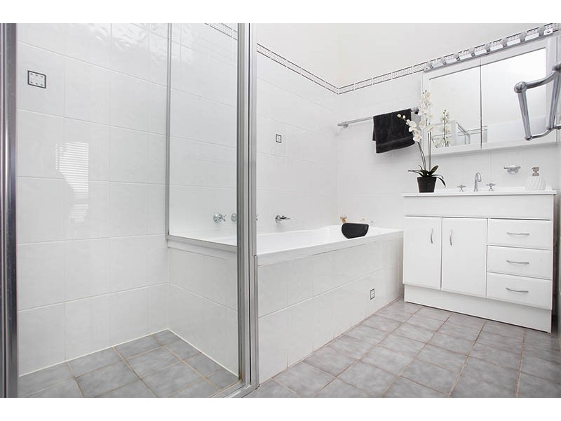 2 Raymond Street, Freemans Reach NSW 2756