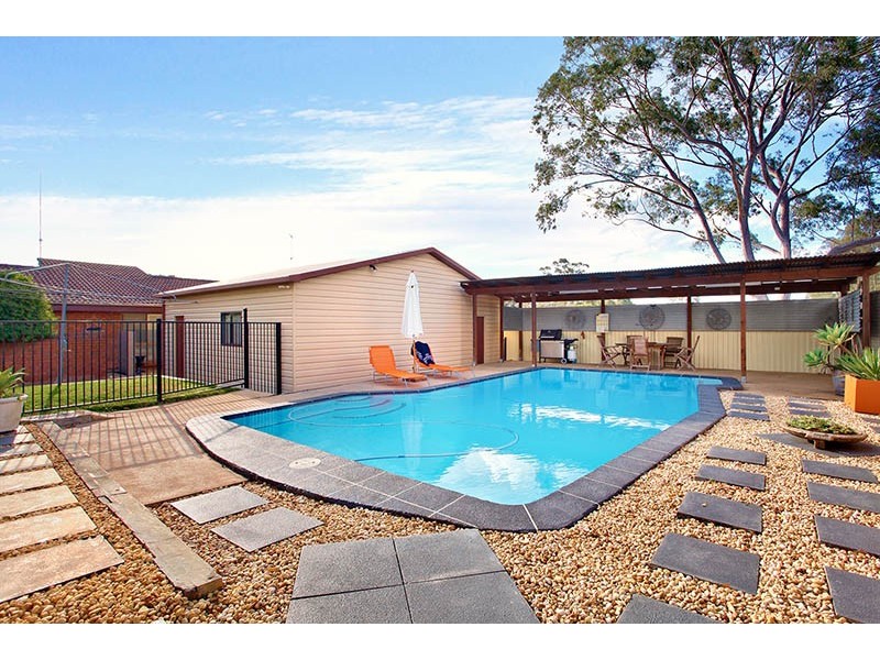 2 Raymond Street, Freemans Reach NSW 2756