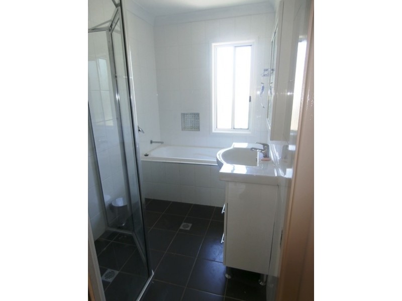 16 Enfield Ave, North Richmond NSW 2754