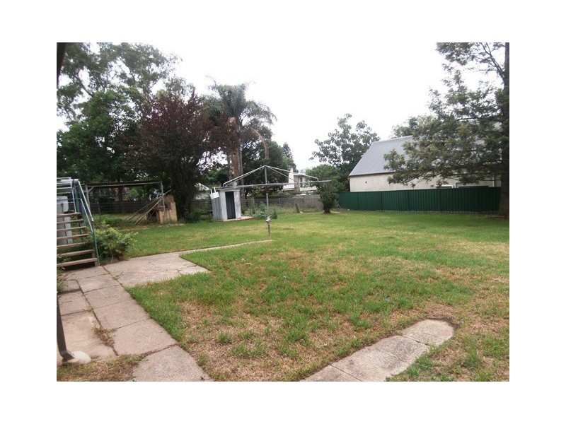 16 Enfield Ave, North Richmond NSW 2754