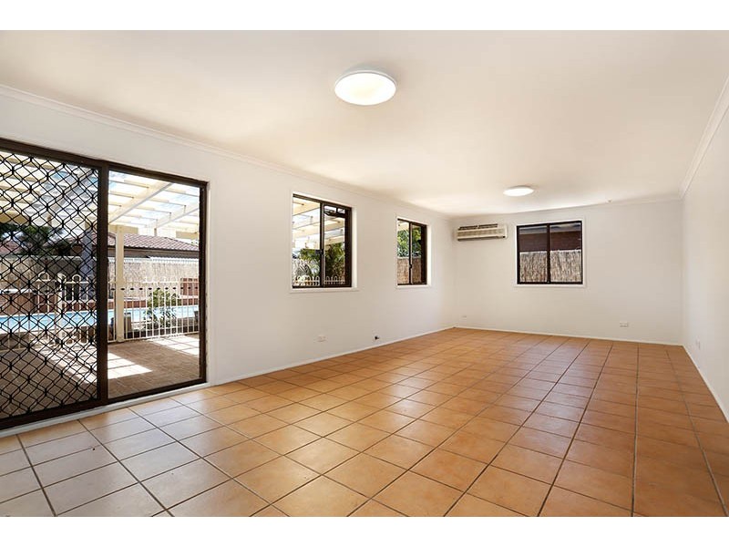 15 Marsden Crescent, Bligh Park NSW 2756