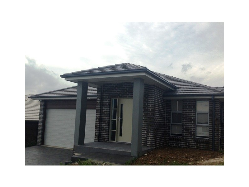 12 Barnea Ave, Claremont Meadows NSW 2747