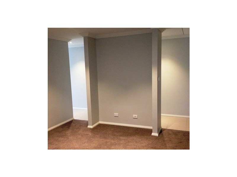 12 Barnea Ave, Claremont Meadows NSW 2747