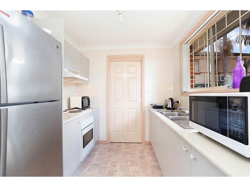 8/176 March street, Richmond NSW 2753