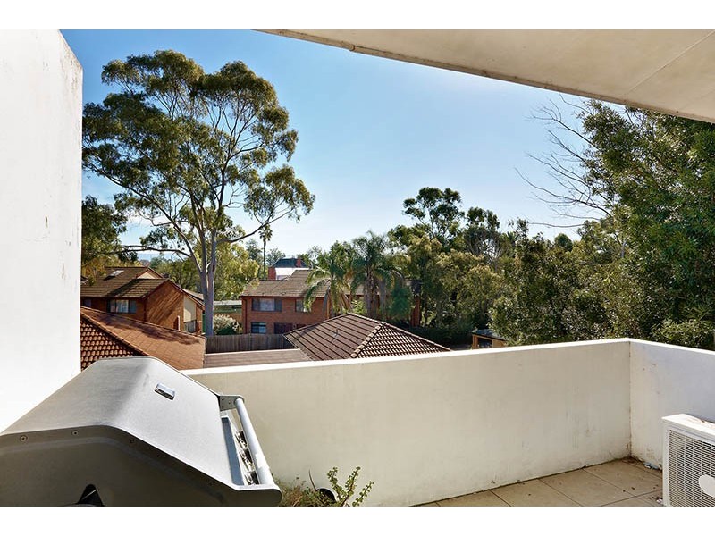 8/102 Windsor Street, Richmond NSW 2753