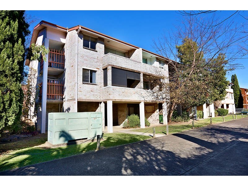 8/102 Windsor Street, Richmond NSW 2753