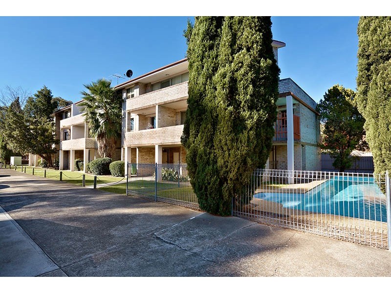 8/102 Windsor Street, Richmond NSW 2753