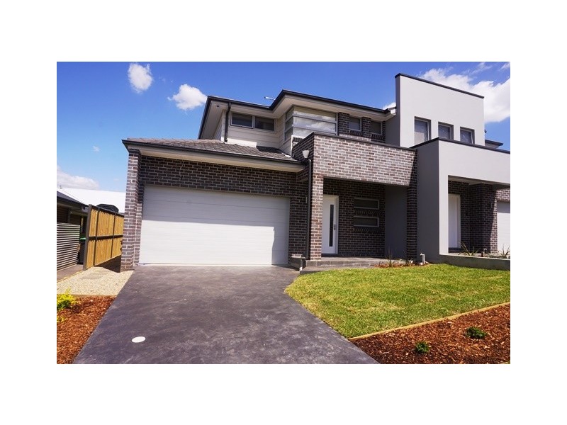 2/20 Barnea Ave, Claremont Meadows NSW 2747