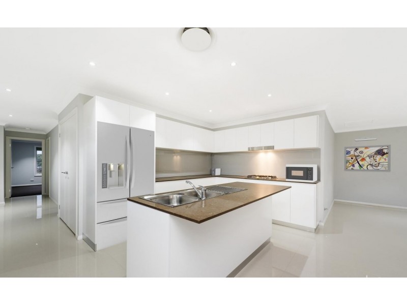 12A Swift Parrot Close, Kellyville NSW 2155