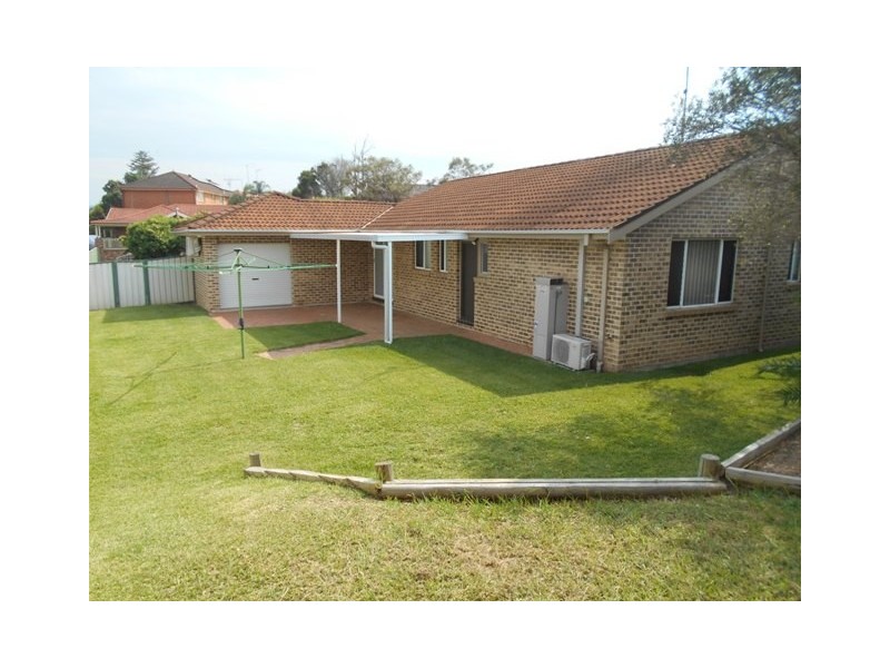 6 Allison Place, Glenmore Park NSW 2745