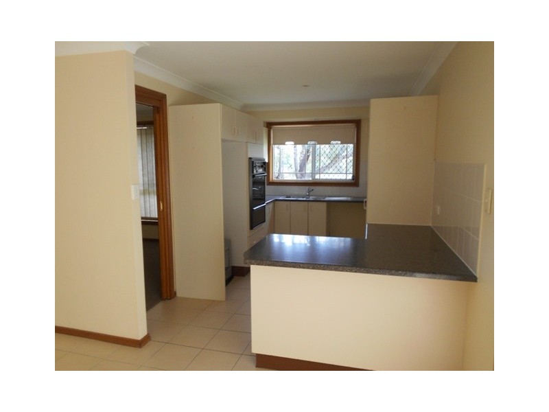 6 Allison Place, Glenmore Park NSW 2745