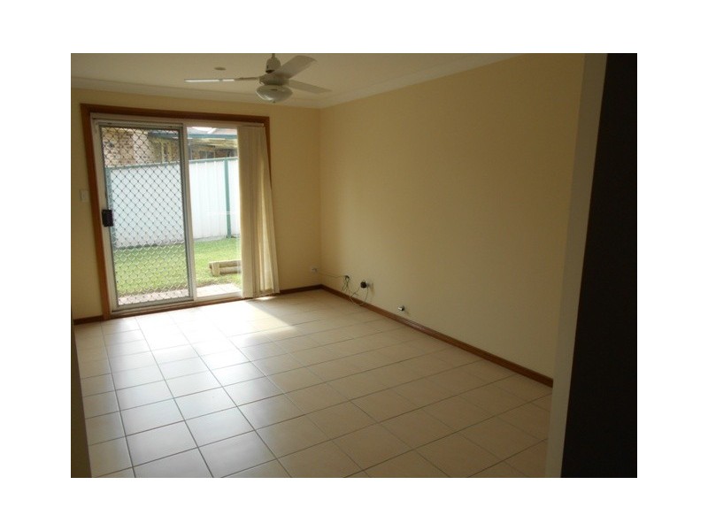 6 Allison Place, Glenmore Park NSW 2745