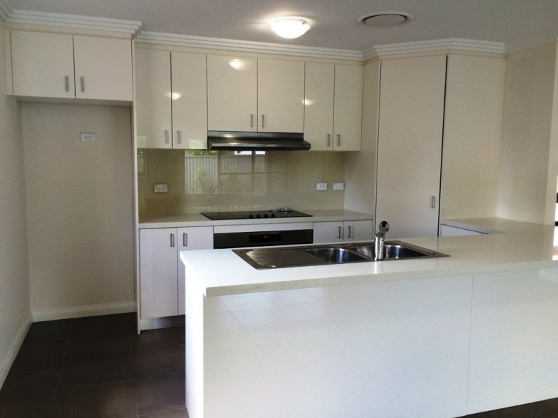 2/9 William St, Richmond NSW 2753