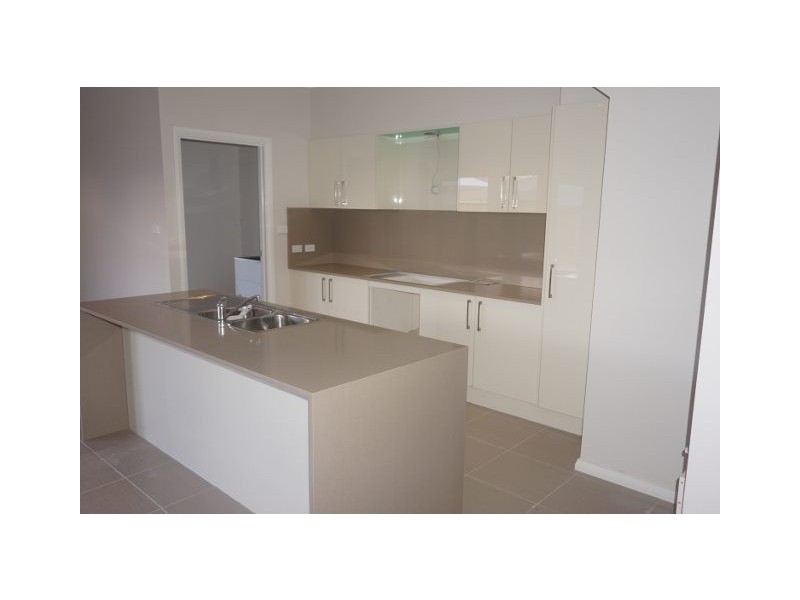 1 / 20 Barnea Ave, Claremont Meadows NSW 2747