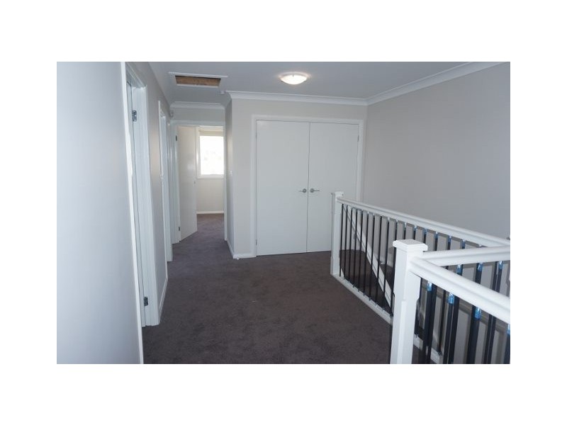 1 / 20 Barnea Ave, Claremont Meadows NSW 2747