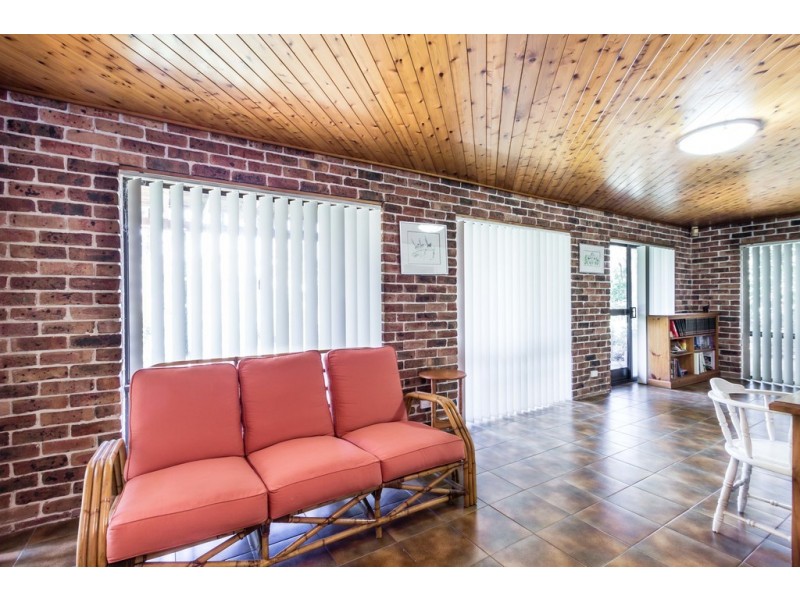 327 Lieutenant Bowen Drive, Bowen Mountain NSW 2753