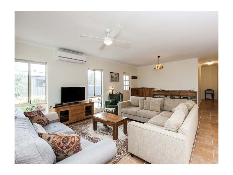 46 Valley Way, Nannup WA 6275