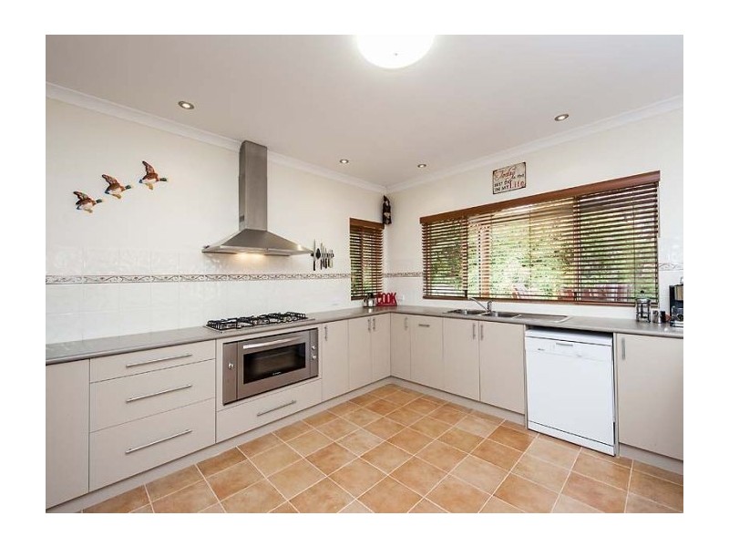 46 Valley Way, Nannup WA 6275