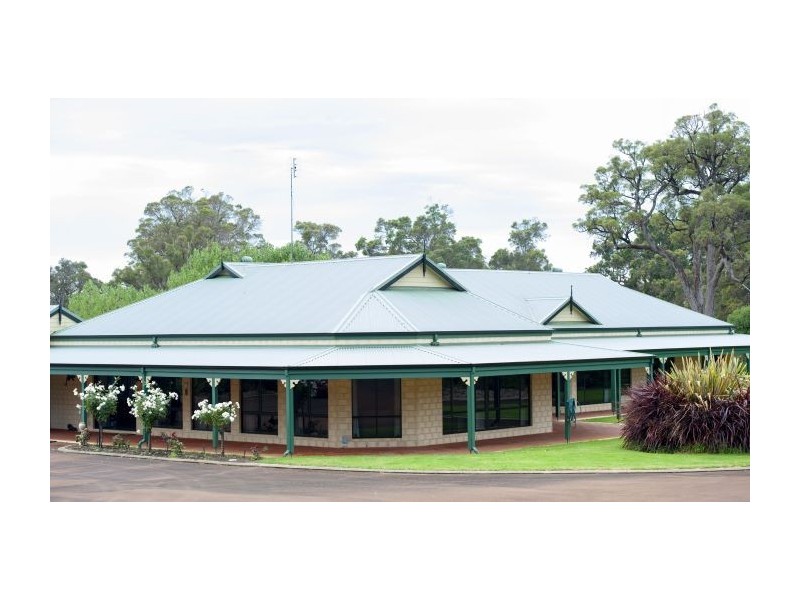 41 Manjin Drive, Manjimup WA 6258