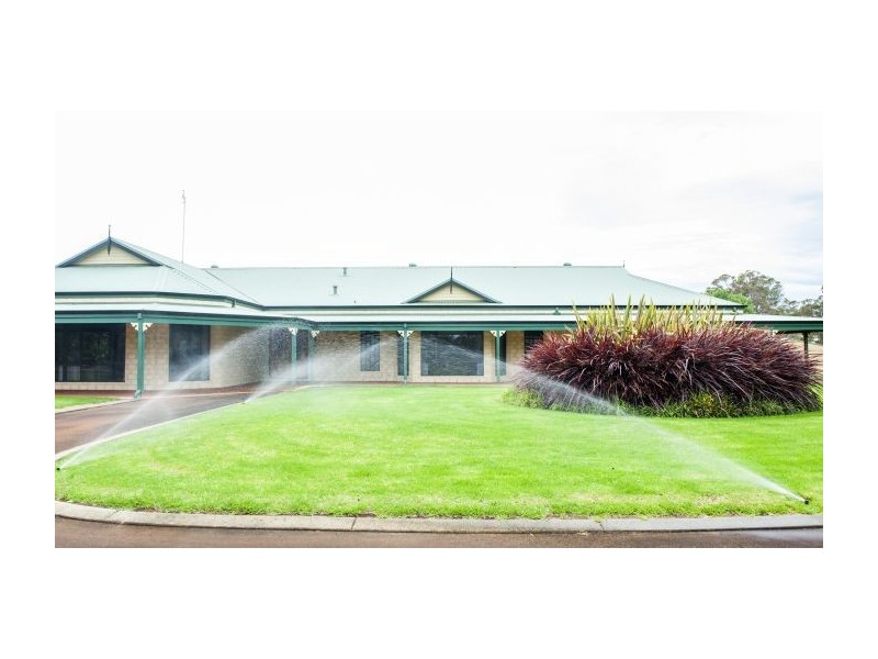 41 Manjin Drive, Manjimup WA 6258