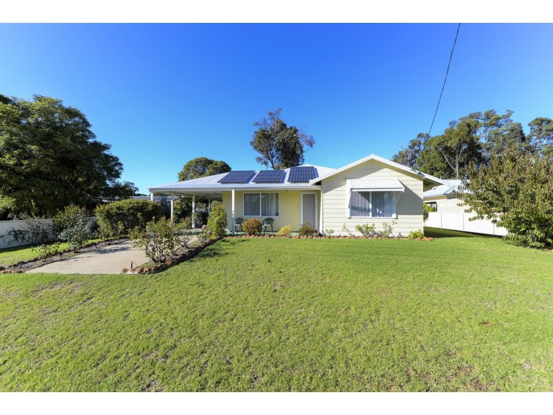 3 Cross Street, Nannup WA 6275