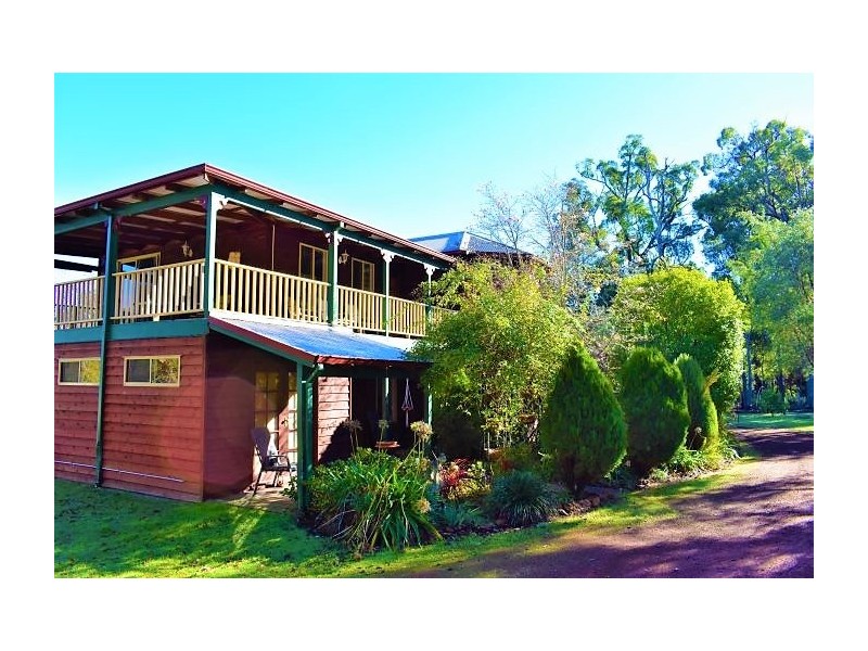 22 Greenwood Road, Nannup WA 6275