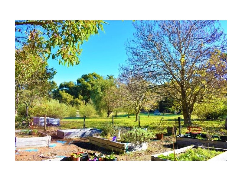 22 Greenwood Road, Nannup WA 6275