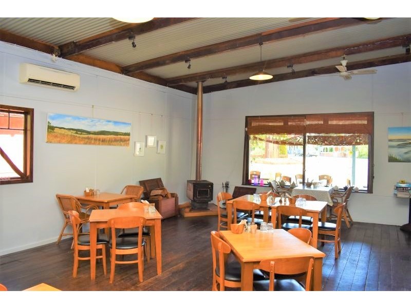 1 Warren Rd, Nannup WA 6275