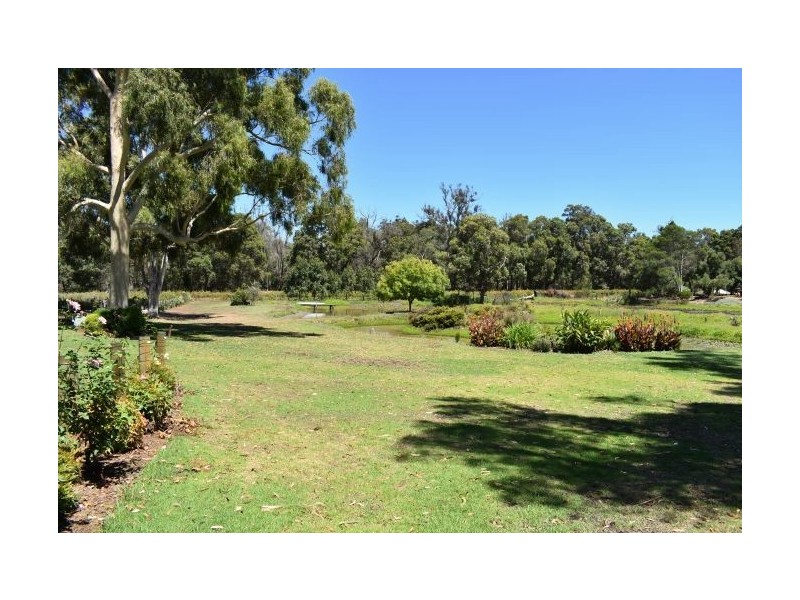 20 North Street, Nannup WA 6275