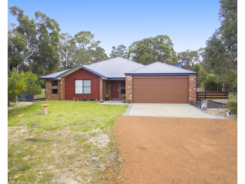 23 Cockatoo Drive, Nannup WA 6275